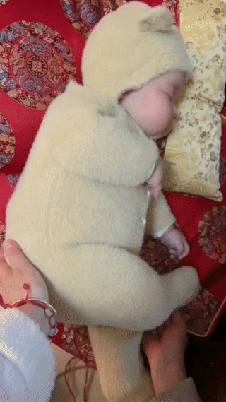 nokbeon.net-빵실빵실한 아기 자는 모습.gif-1번 이미지