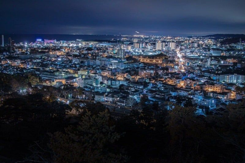 썸네일-야간 촬영 도중에 삼각대가 넘어져버렸을때 사진.jpg-이미지