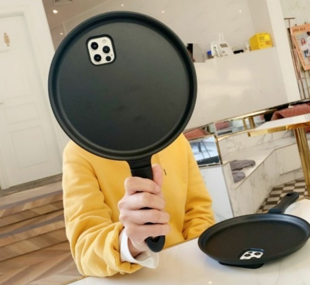 썸네일-누가 쓸까 궁금한 후라이팬 폰케이스.jpg-이미지