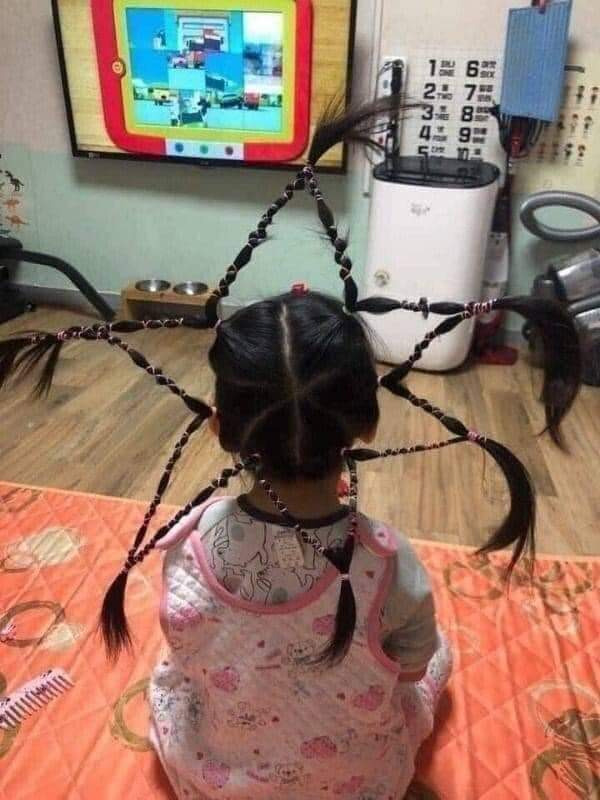 썸네일-아빠가 직접 묶어주신 별나라 공주님 머리-이미지